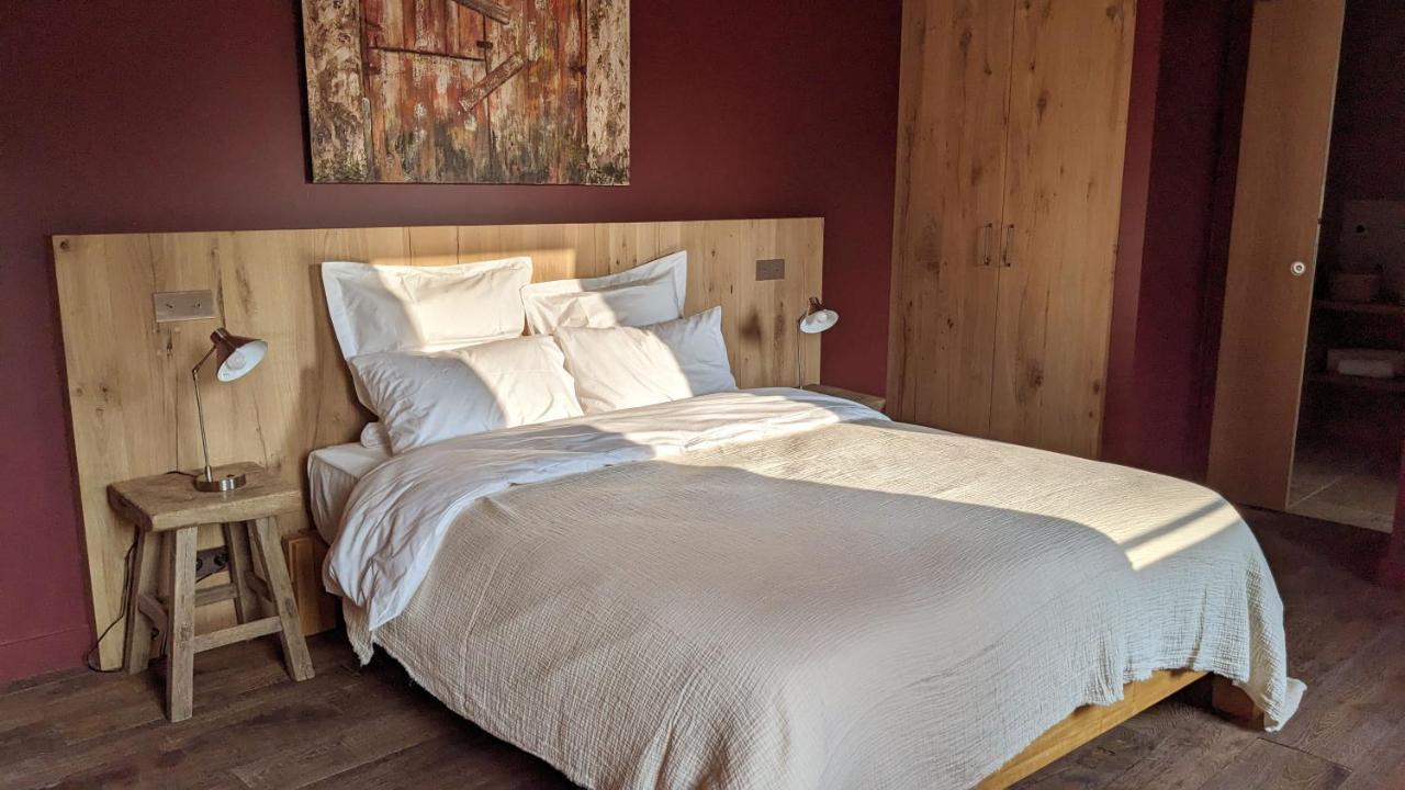 Val Trebbia Hotel Feucherolles Luaran gambar